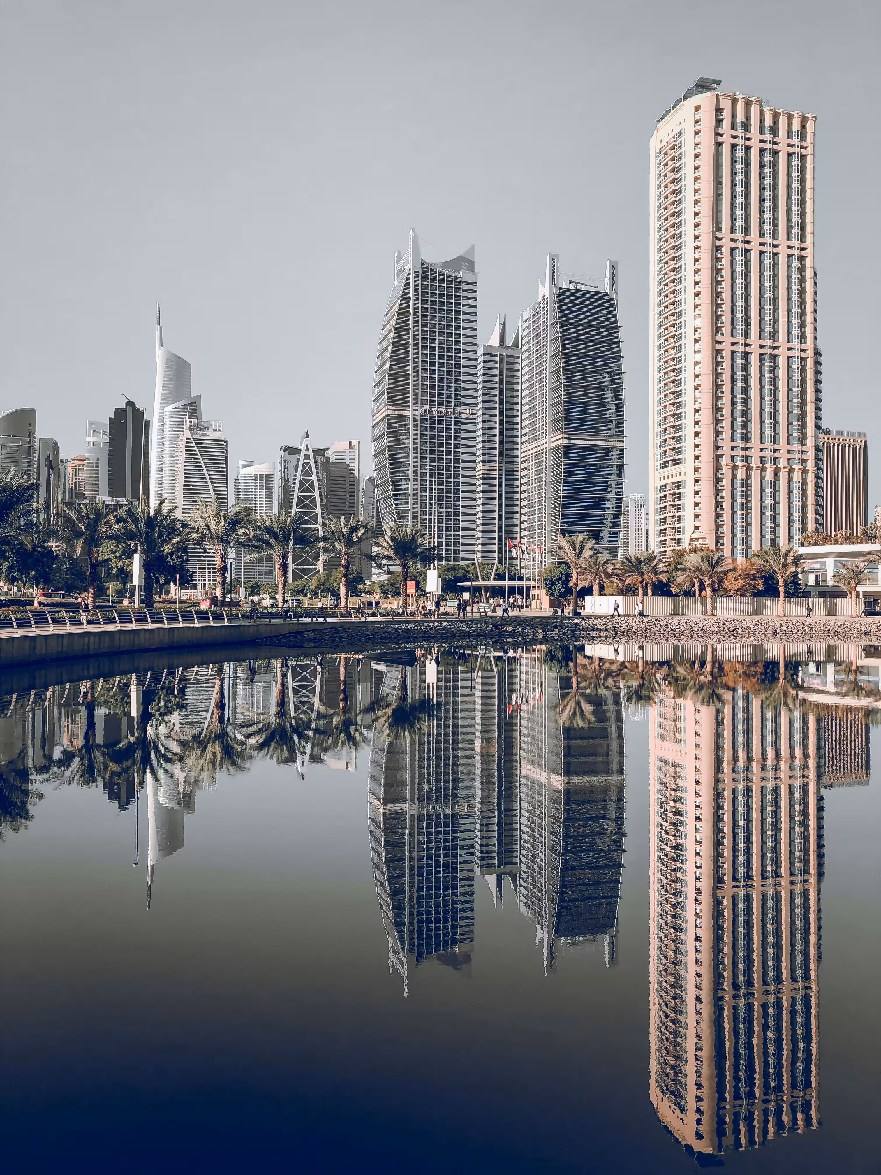 JLT